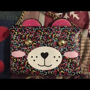 🎉HP🎊Betsey Johnson Sprinkles Bear Crossbody